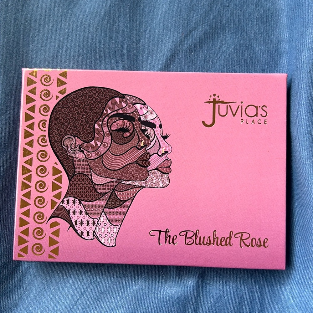 Juvias place the blushed rose